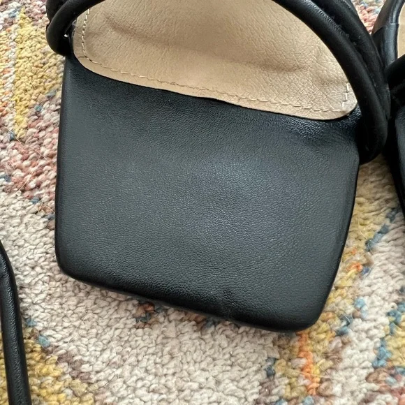 FashionNova Black and Gold Heels, Size 9 - Picture 3 of 4